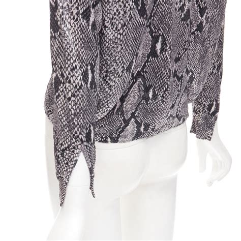 Vintage GUCCI 42 6 Blouse Grey Python Snake Print TOM 